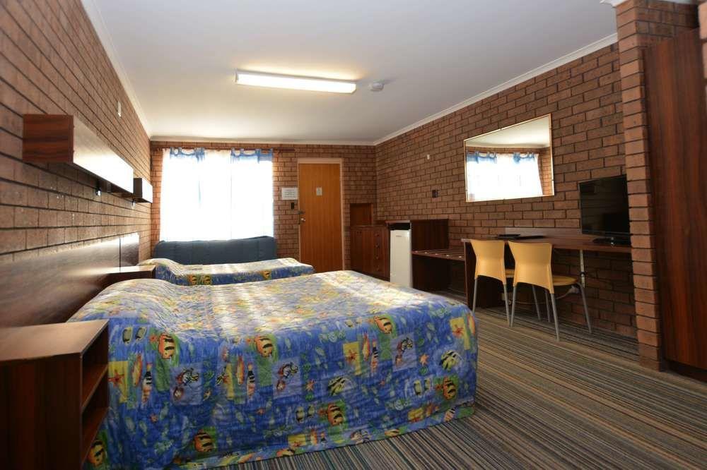 Quays Hotel Batemans Bay Bagian luar foto