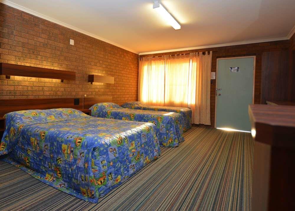 Quays Hotel Batemans Bay Bagian luar foto